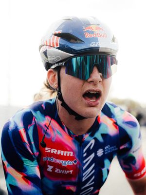 Image post by @wmncycling on Instagram