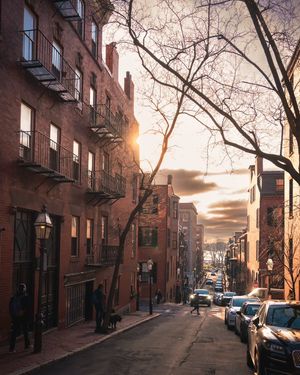 Image post by @mustdoboston on Instagram
