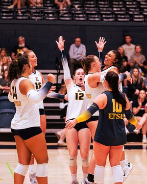 Image post by @etsuvolleyball on Instagram