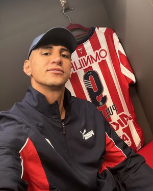 Image post by @alan_pulido17 on Instagram