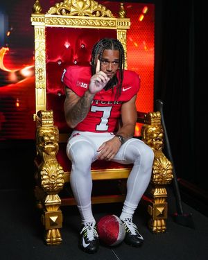 Image post by @rfootball on Instagram