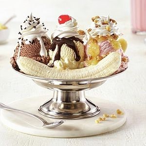 Image post by @friendlys on Instagram