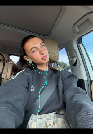 Video post by @melodyymiles on TikTok