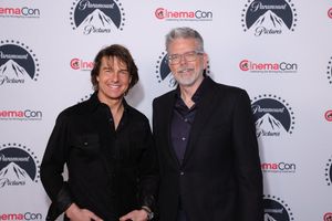 Image post by @ParamountPics on Twitter
