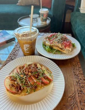 Image post by @livelyeatsreviews on Instagram