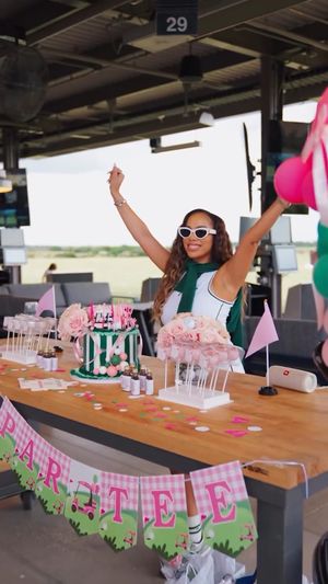 Video post by @Heather's Balloon Boutique & Decor on Facebook