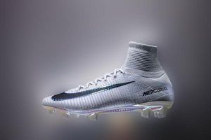 Image post by @soccerdotcom on Instagram