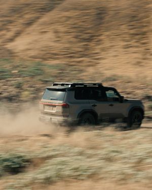 Image post by @discoverlexus on Instagram