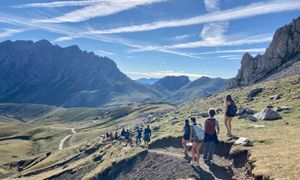 Image post by @putneystudenttravel on Facebook