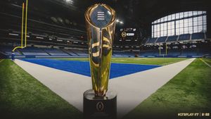 Image post by @CFBPlayoff on Twitter