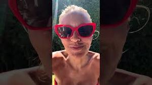 Video post by @shop.with.caroline on YouTube