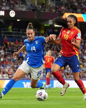 Image post by @azzurrefigc on Instagram