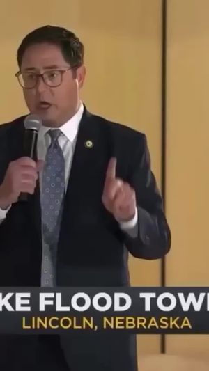Video post by @talkingredandblue on TikTok