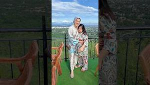 Video post by @sanaandayaana on YouTube