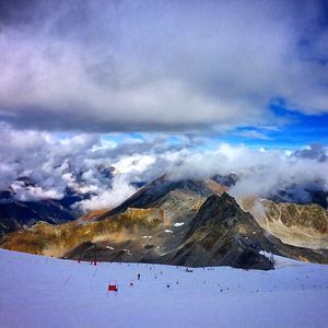 Image post by @mikaelashiffrin on Instagram