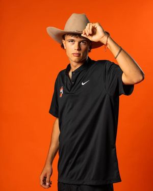Image post by @cowboytennis on Facebook