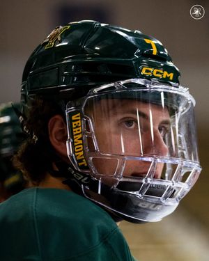 Image post by @uvmmhockey on Instagram