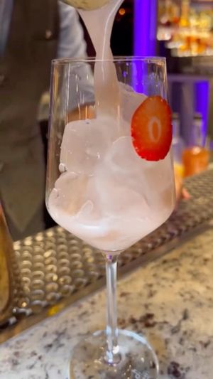 Video post by @lipsmackingfoodie on Instagram