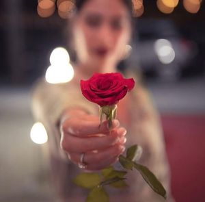 Image post by @sayitwithflowerspk on Facebook