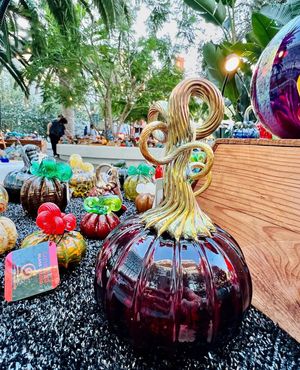 Image post by @santanarow on Instagram