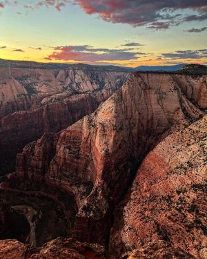 Image post by @nationalparkscollective on Instagram