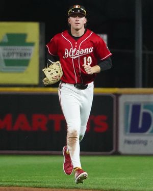 Image post by @altoonacurve on Instagram