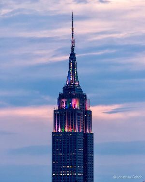 Image post by @empirestatebldg on Instagram