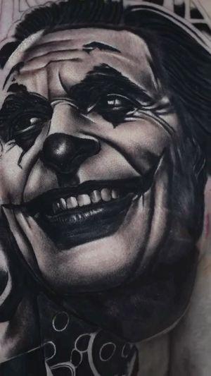 Video post by @skindesigntattoos on Instagram