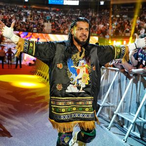 Image post by @escobarwwe on Instagram