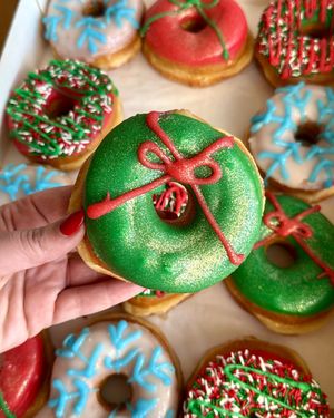 Image post by @randysdonuts on Instagram