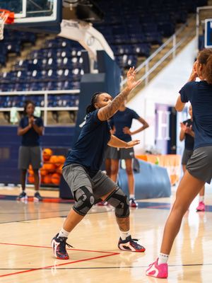 Image post by @howard_wbb on Instagram