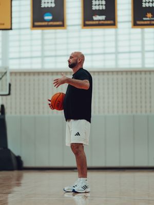 Image post by @mke_mbb on Instagram