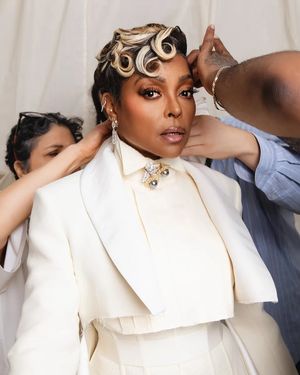 Image post by @tarajiphenson on Instagram