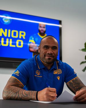 Video post by @theparraeels on TikTok