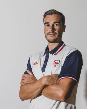 Video post by @cagliaricalcio on TikTok