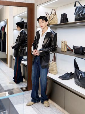 Image post by @esquire.korea on Instagram