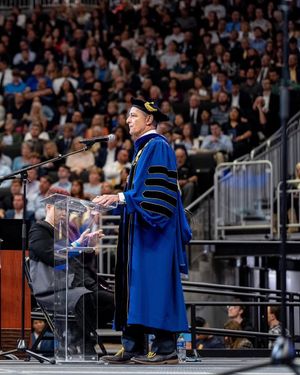 Image post by @preslovell on Instagram