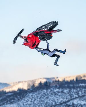 Image post by @polarissnow on Instagram