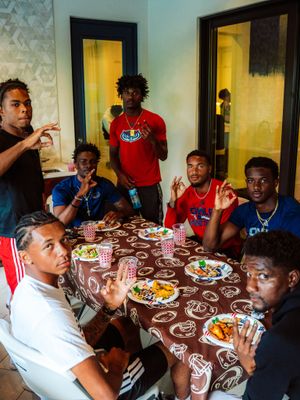 Image post by @faufootball on Instagram