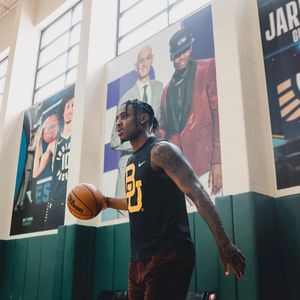 Image post by @davionmitchell on Instagram