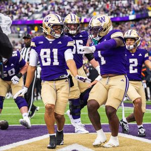 Image post by @uw_football on Instagram