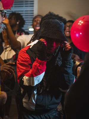 Image post by @1kphew on Instagram