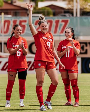 Image post by @unmlobowsoccer on Instagram