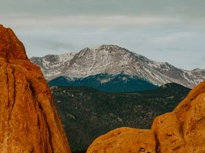 Image post by @visitpikespeak on Instagram