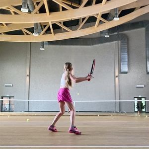 Video post by @polina_maneshina_tennis on Instagram