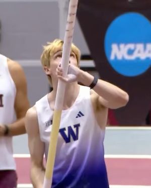Image post by @uwtrack on Instagram