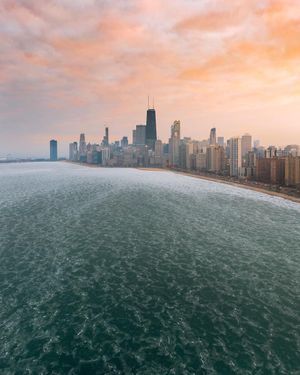 Image post by @360chicago on Twitter