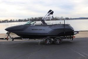 Image post by @charlotteskiboats on Facebook