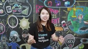 Video post by @microsofthk on YouTube