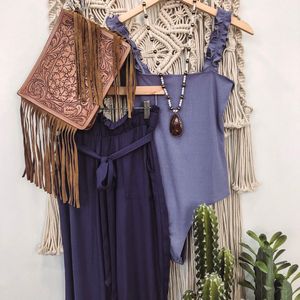 Image post by @shopfillyflair on Instagram